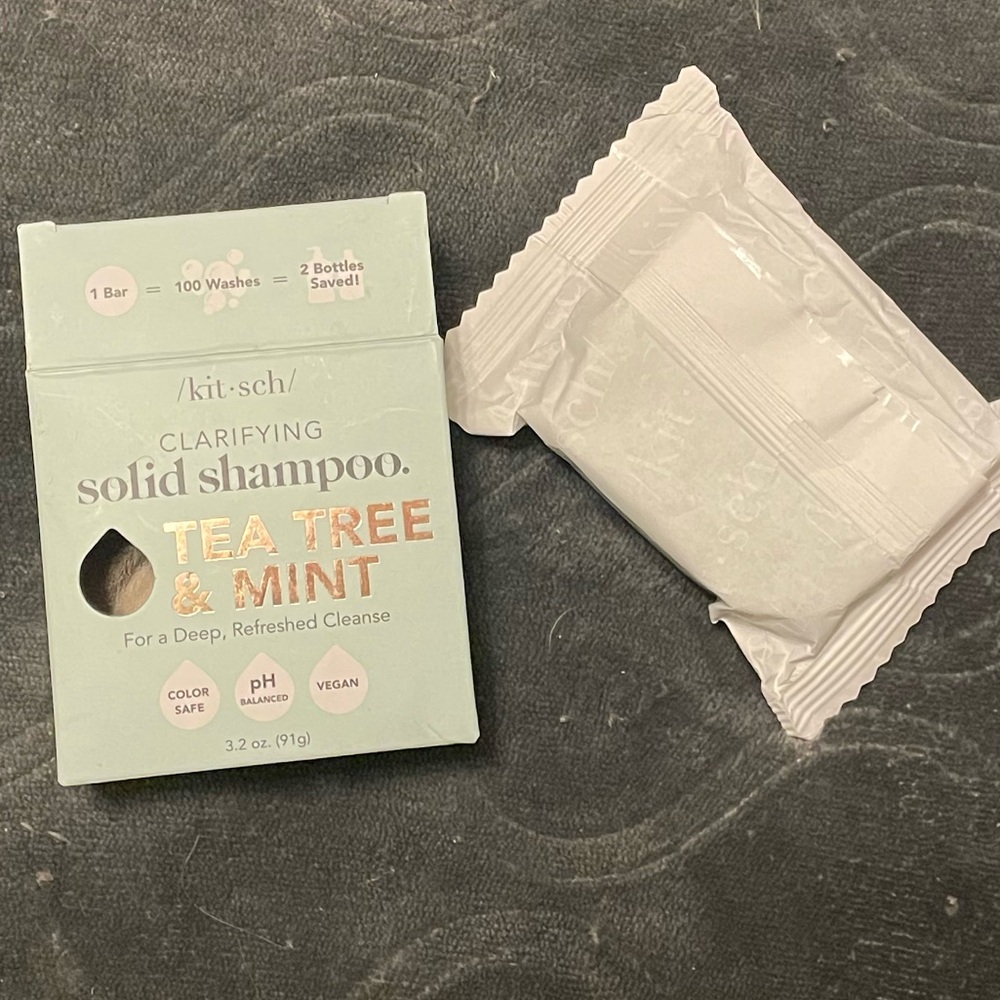 Kitsch Clarifying Solid Shampoo - Mint Green and White